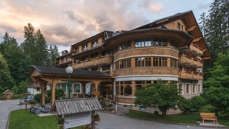 Hotel Ribno & Glamping Ribno Bled