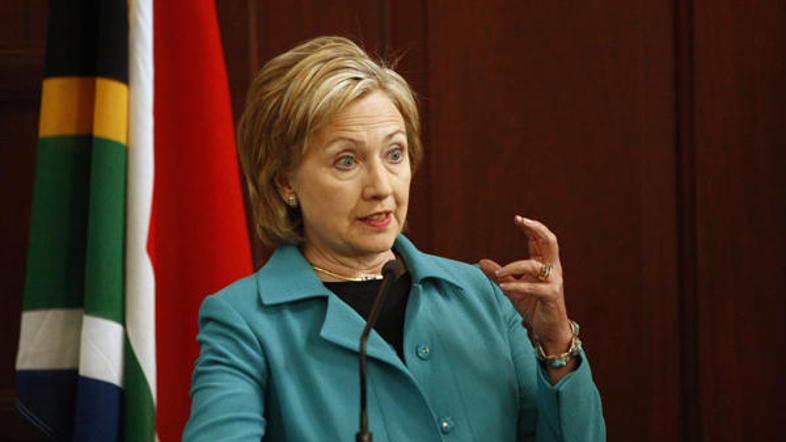 Hillary Clinton se je v ponedeljek na predavanju na univerzi v Kinšasi razburila