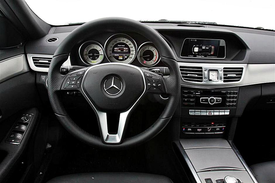 Mercedes-benz E-hybrid | Avtor: Andrej Leban