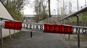 V četrtek je bil dostop za stadion Westfallen v Dortmundu omejen.(Foto: Reuters)