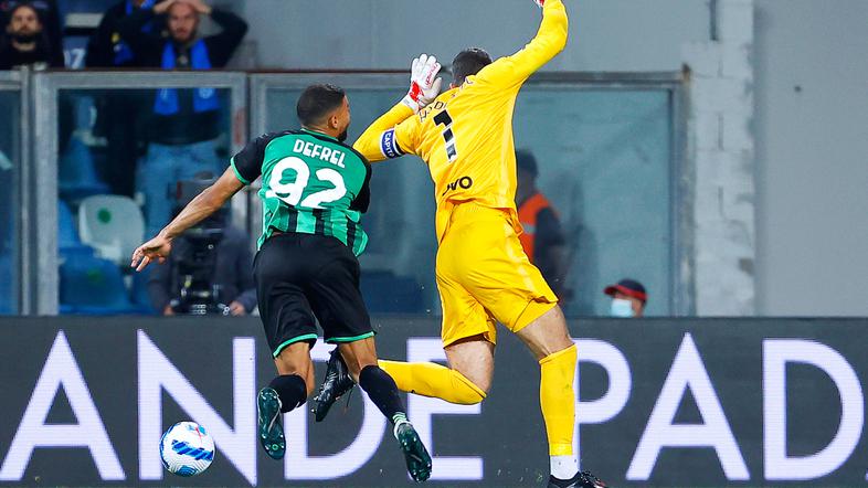 Gregoire Defrel Samir Handanović Sassuolo Inter