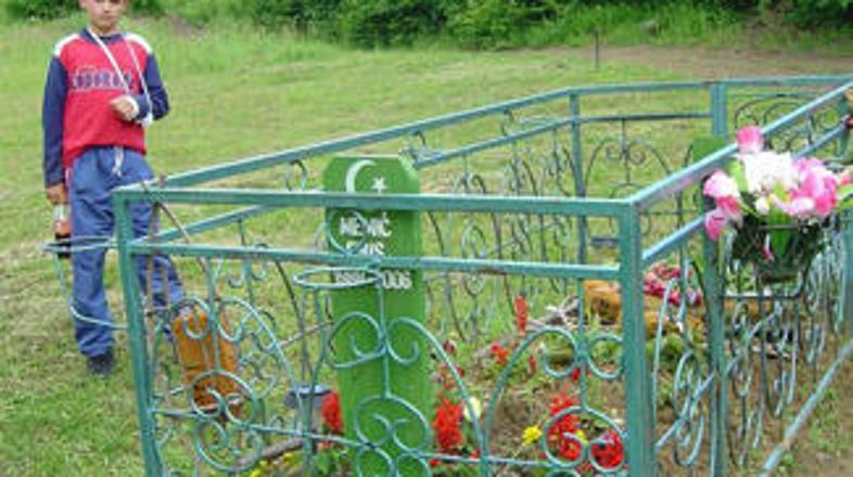 "Grob" Enisa Memića v okolici Tuzle