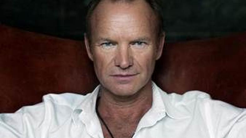 Sting bo na koncertu predstavil svoje največje uspešnice, preoblečene v simfonič