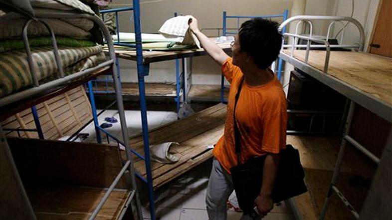 Na Kitajskem so zelo kritizirane tudi razmere v "legalnih zaporih". (Foto: AP)