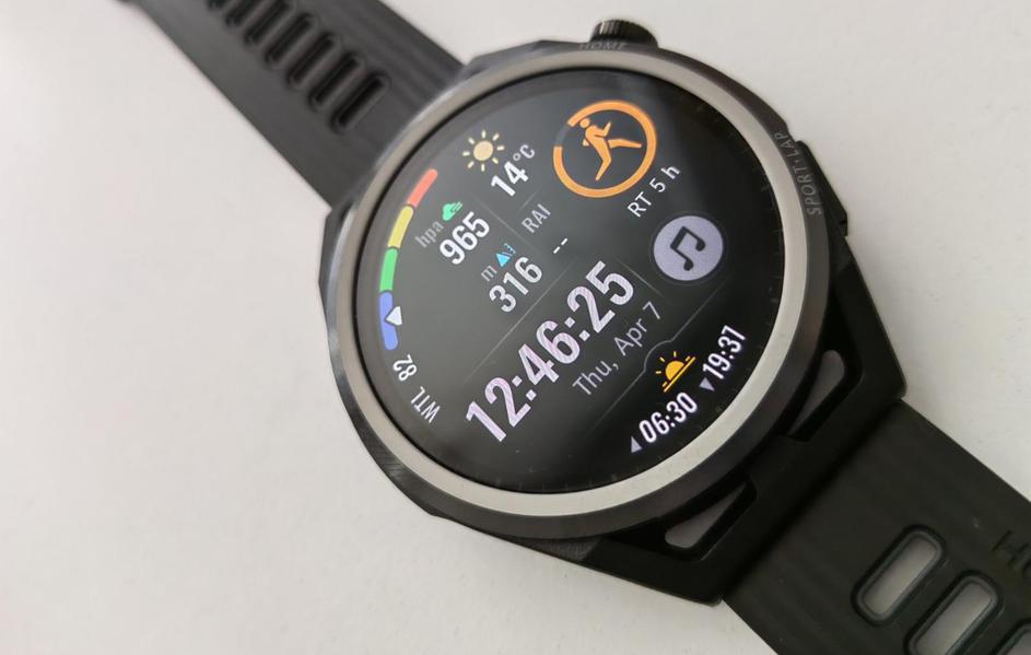 ura Huawei GT Runner