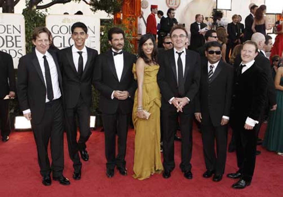 Zasedba filma Slumdog Millionaire je prepričala tudi združenje tujih novinarjev 