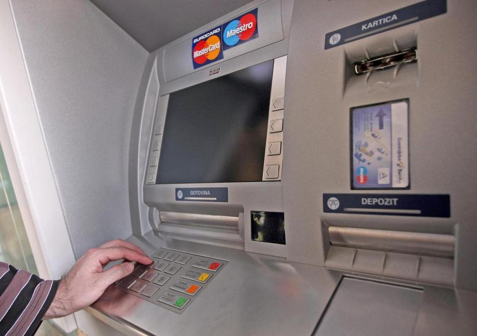 Bankomat | Avtor: Saša Despot