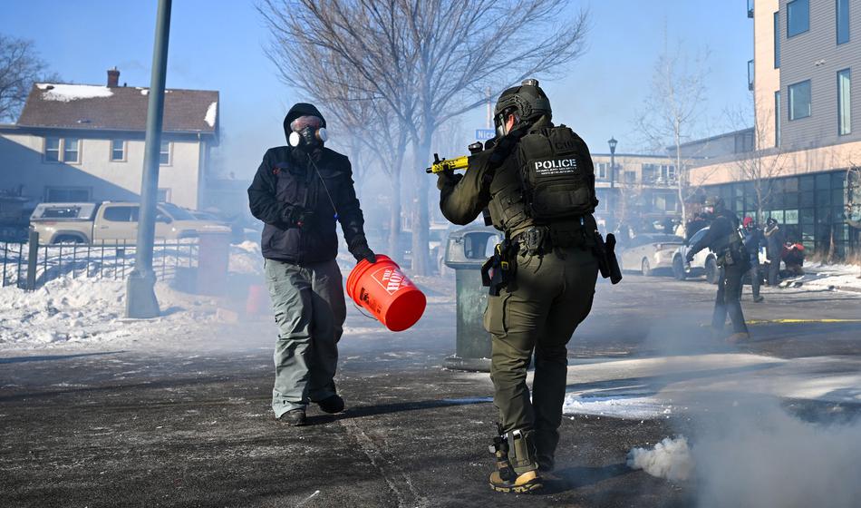 ZDA: Zvezni agenti streljali na moškega, ta naj bi umrl