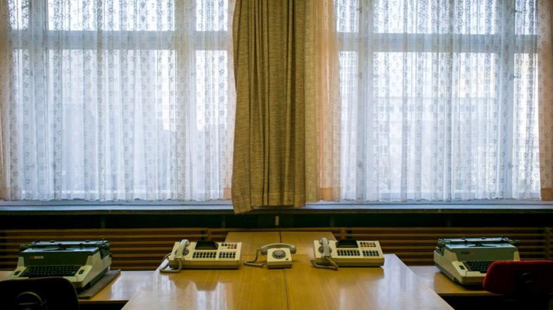 Stacionarni telefoni 