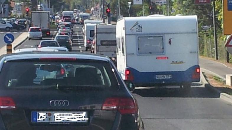 Promet v smeri morja