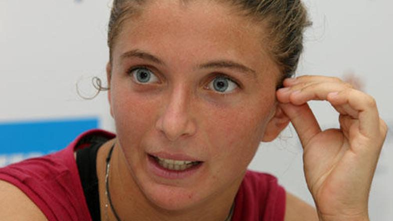 Sara Errani je rojena v Bologni in je na lestvici WTA uvrščena na 56. mesto.