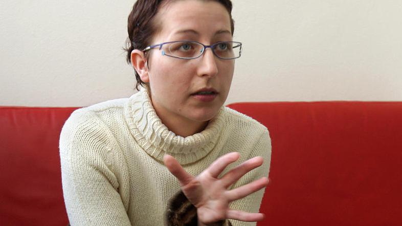 “Ogromno ljudi se prvič srečuje z računalnikom in tudi povpraševanja po tečajih 