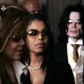 Michaelov duh naj bi obiskal svoji sestri Janet in La Toyo. © AFP