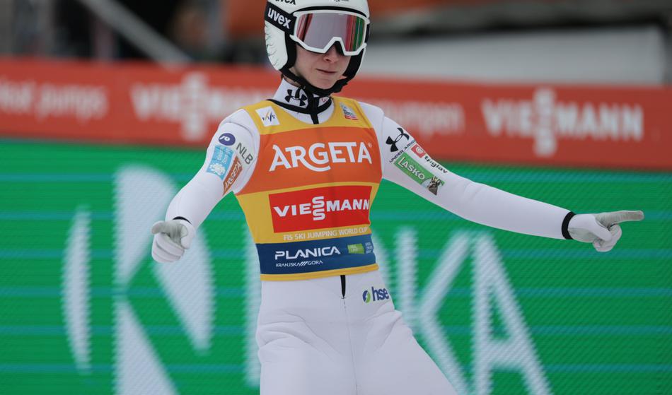 Nika tudi na tekmi pred vsemi