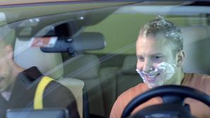 Mazdin nenavadni sedež