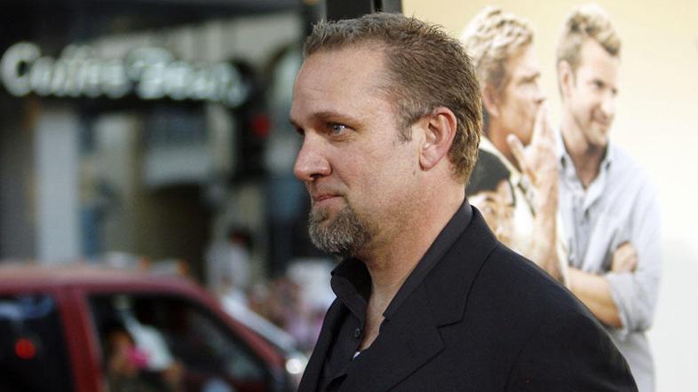 Jesse James že spoznava nova dekleta, ki pa jih je sicer vodil na zmenke tudi, k