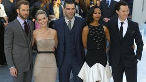 Chris Pine, Alice Eve, Zachary Quinto, Zoe Saldana, Benedict Cumberbatch
