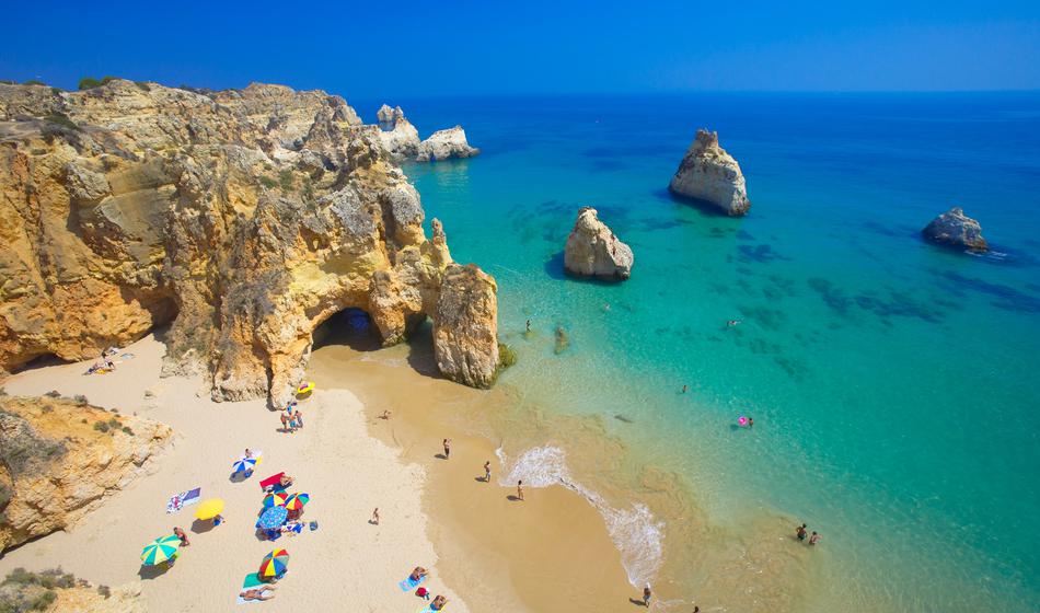 Konec zmede na plažah: Zemljevid bo pokazal, kam lahko postavite senčnik