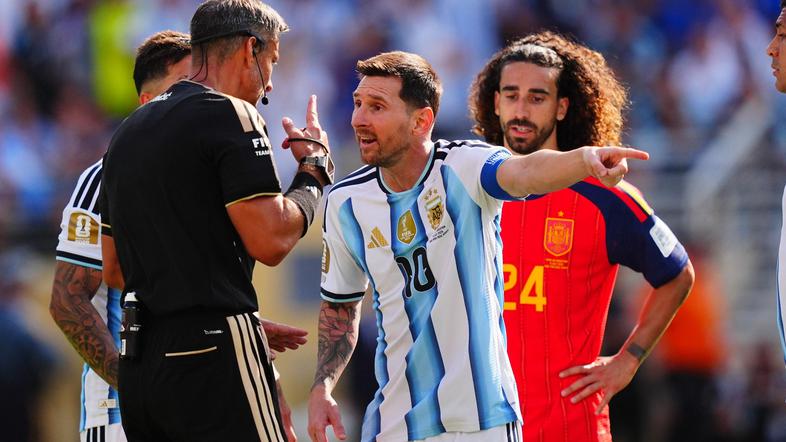 Messi Cucurella