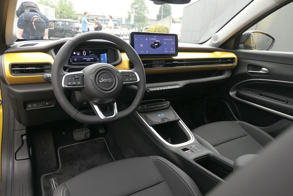 jeep avenger | Avtor: Matija_Janežič