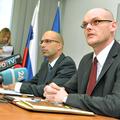 Goran Klemenčič (desno) opozarja, da je Slovenija – ko govorimo o korupciji – na