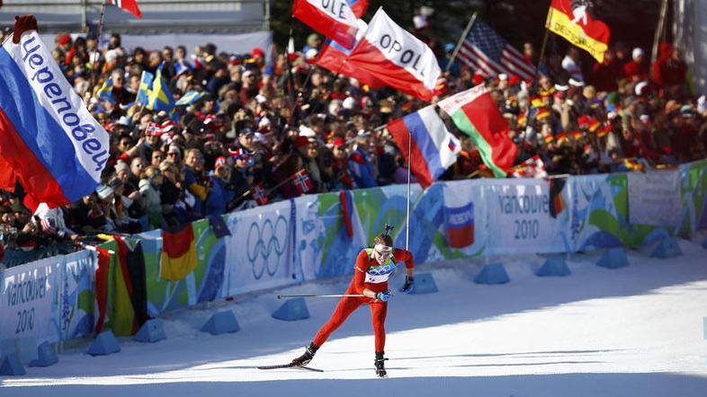 Emil Hegle Svendsen je po srebru v sprintu zmagal na 20-kilometrski preizkušnji.