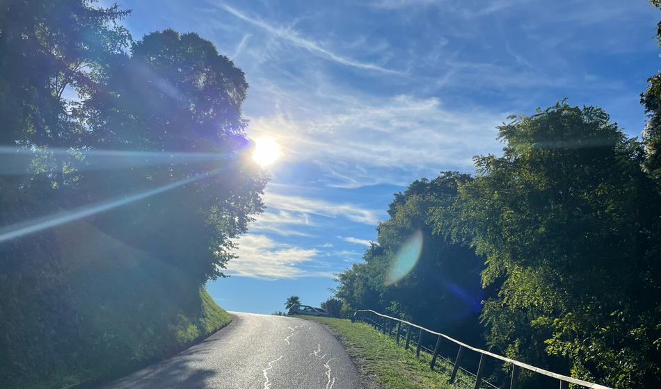 Ponekod temperature nad 30 stopinj, nato spet možna višinska motnja