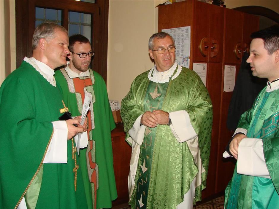 Župnik in kaplan, Gornja Radgona | Avtor: Radgonska župnija