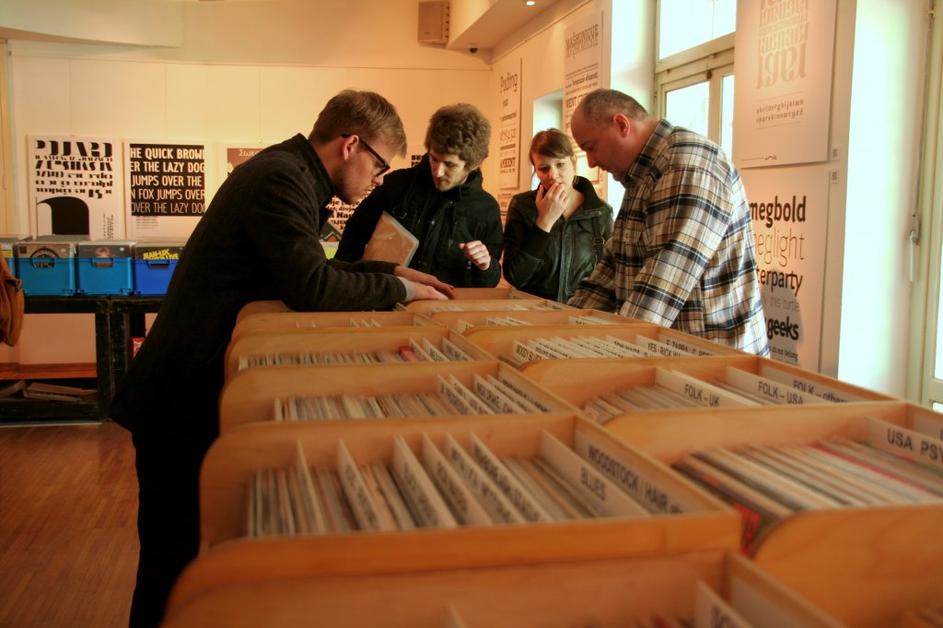 Čez vikend se je v KUD-u France Prešeren odvijal 3. mednarodni sejem gramofonski