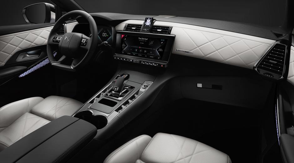 DS7 crossback E-tense 225 | Avtor: PSA