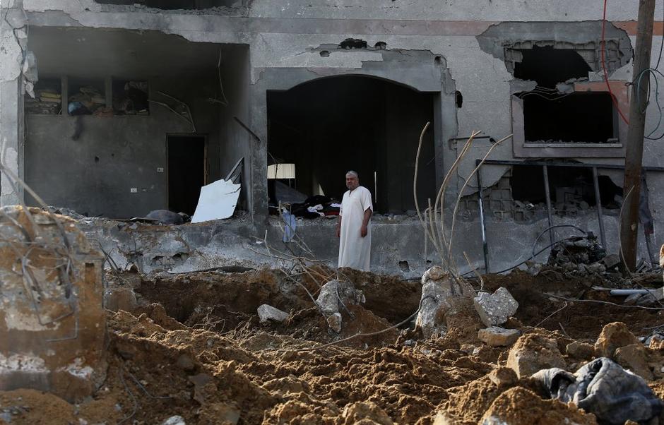Ruševine v Gazi | Avtor: EPA