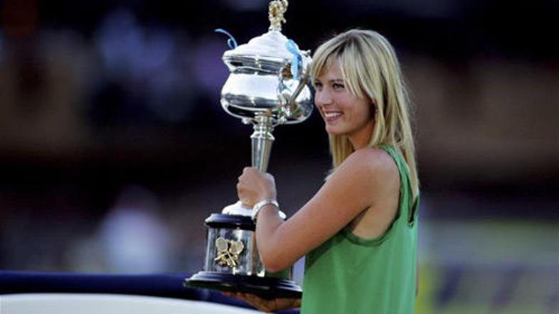 Marija Šarapova je takoj privolila v poroko s Sašo Vujačićem. (Foto: Reuters)