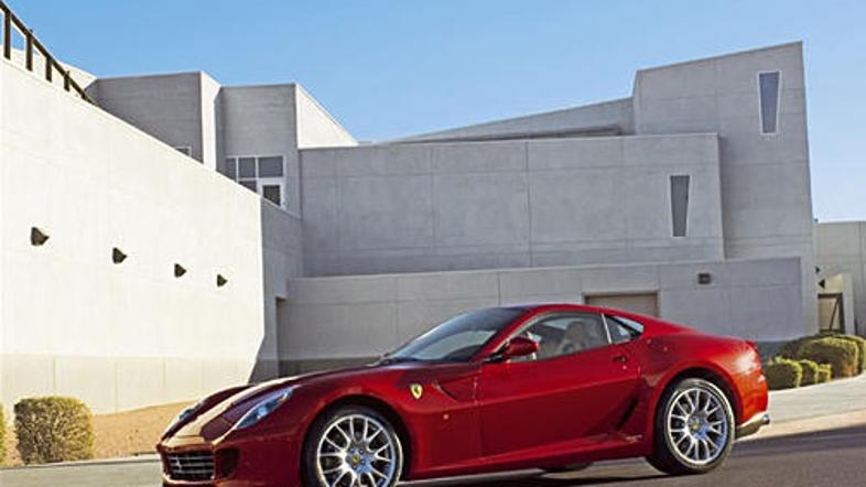 Vse, česar se je dotaknil Pininfarina, se je spremenilo v zlato. Oblikovanje avt