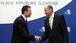 Anders Fogh Rasmussen in Janez Janša imata enako stališče glede prihodnosti Srbi