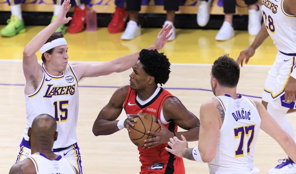 Nov hud udarec za Lakerse, poškodoval se je ...