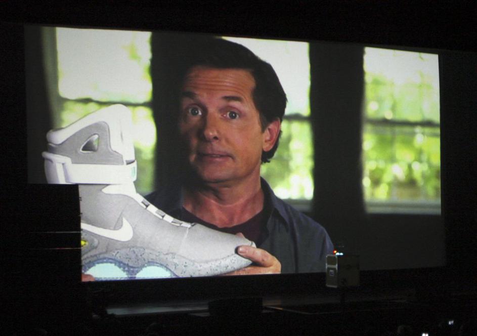 Michael J. Fox, Nazaj v prihodnost 2, superge