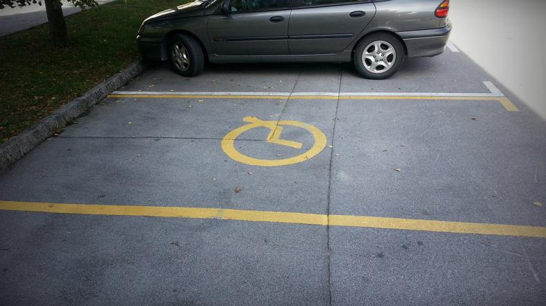 Parkirišče za invalide