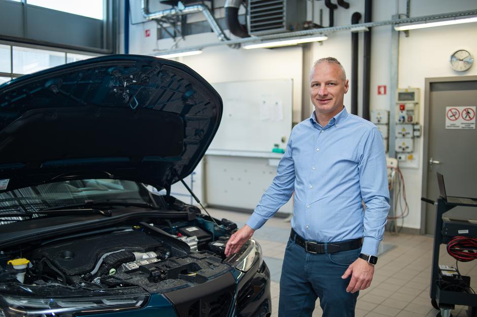 Alfa servis | Avtor: Anže Petkovšek