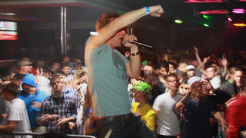 Naelektren disco v Kopru