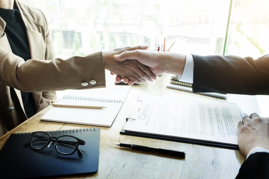 Služba, prijava, življenjepis, delo | Avtor: Profimedia