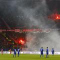 Tekma v Hamburgu, kjer je gostoval Ajax, je imela tudi huliganski uvod.
