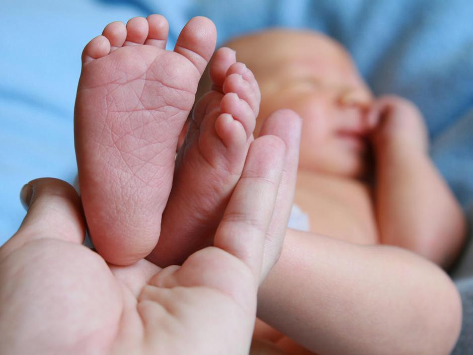 Tožilstvo trdi, da so bili novorojenčki živorojeni in nato ubiti s škarjami.  (F | Avtor: Žurnal24 main