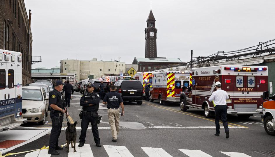 Nesreča vlaka v New Jerseyju