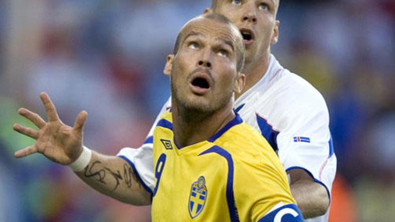 Fredrik Ljungberg se je dokončno poslovil.