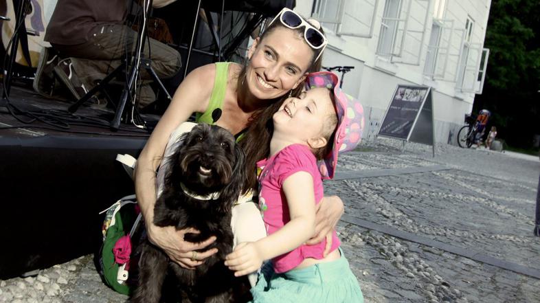 Alenka Tetičkovič, Toja