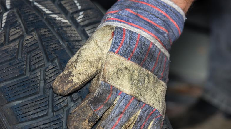 Pnevmatika pnevmatike guma menjava vulkanizer