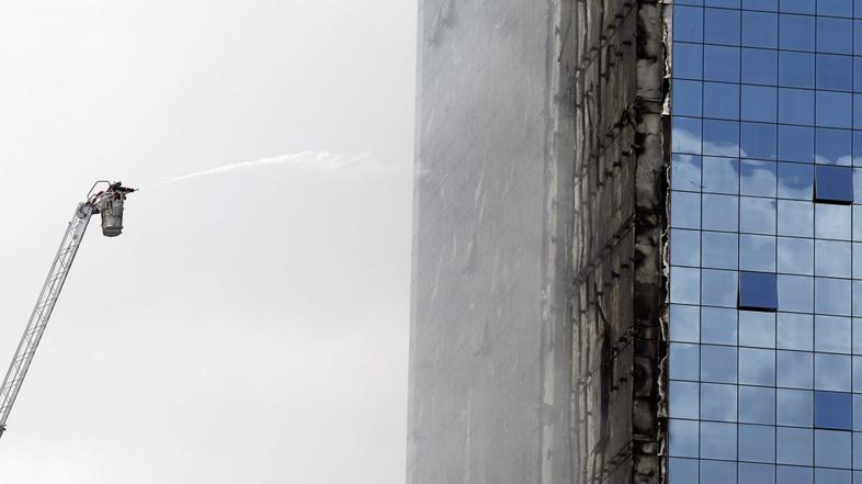 Požar v stolpnici v Carigradu