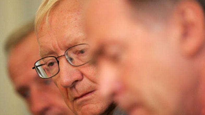 Predlog interventnega zakona pomeni zmanjšanje sredstev za plače v javnem sektor