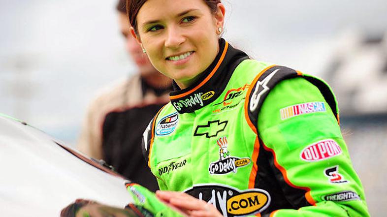 Najhitrejša dirkačica, Američanka Danica Patrick, je raje kot formulo 1 izbrala 