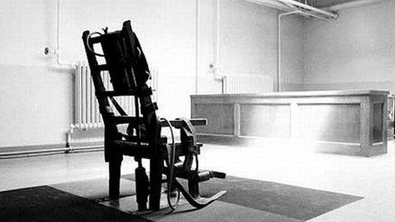 Kruti električar je želel izdelati stroj, ki bi s pomočjo električnih šokov ljud